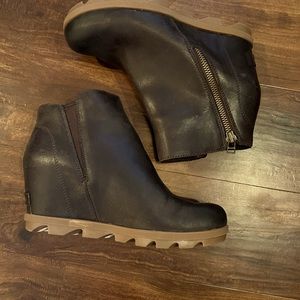 Sorel Wedges